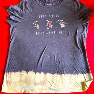 TORRID T-shirt classic fit size 2